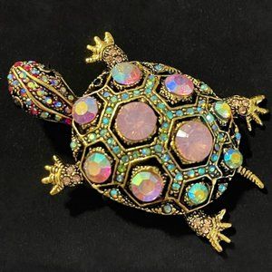 ✨Gorgeous Rhinestone Turtle Brooch